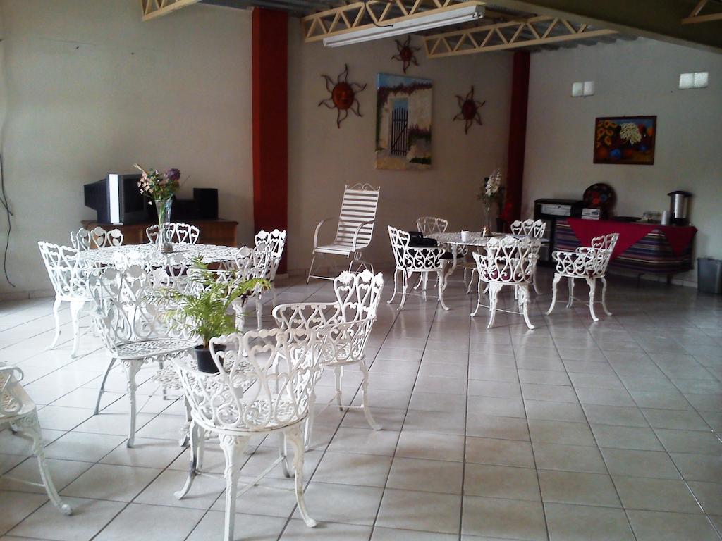 Hotel Los Balcones Parras de la Fuente Buitenkant foto