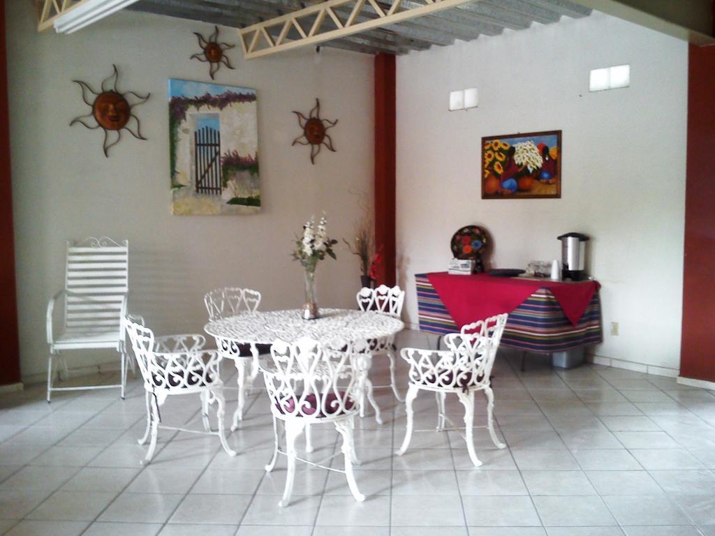 Hotel Los Balcones Parras de la Fuente Buitenkant foto